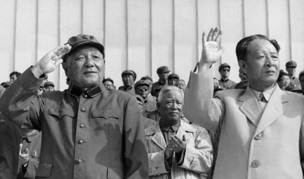 Hu Yaobang en Deng Xiaoping